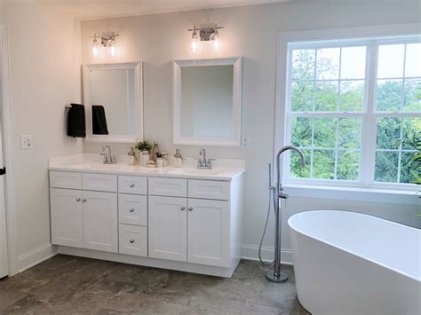 8 Tips for Deep Cleaning Your Bathroom | Custom Home Group