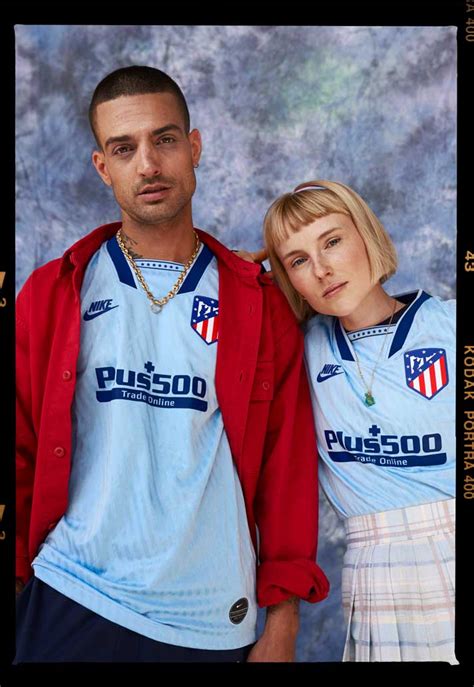 Thoughts will quickly move to the league game on saturday away against real valladolid for a 10pm kick off. Atletico Madrid 3e voetbalshirt 2019-2020 - Voetbalshirts.com