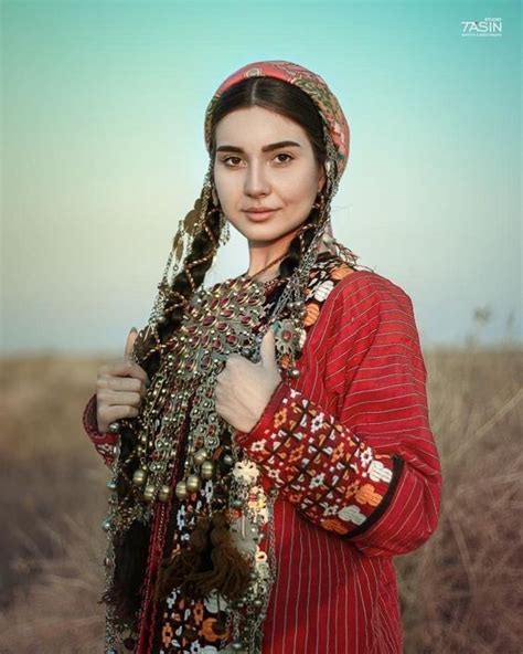 Turkmen Girl Turkmenistan Traditional Outfits National Clothes