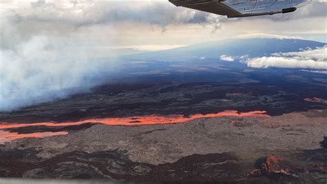 Hawaiis Mauna Loa Is Erupting For The First Time Since 1984 Ktvz