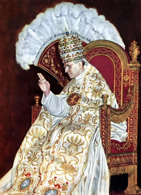 Pope Pius Xii In Papal Regalia 1939 Catholic Stock Photo