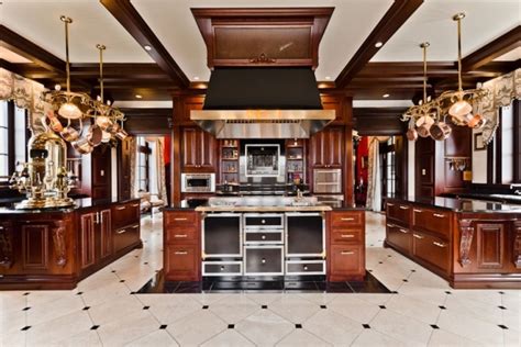5 Celebrities With La Cornue Kitchens You Need To See Luxury Kitchen
