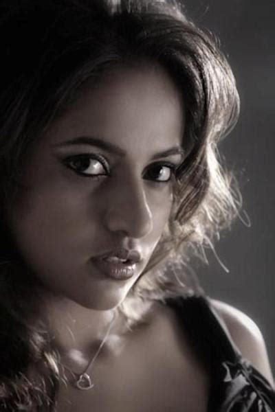 Boda Meedum Actress Udari Chamika Warnakulasuriya Latest