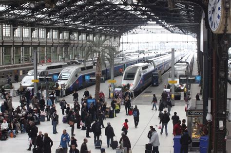 Need a stopover near gare de lyon? Revista Eletrônica Trem de Alta Velocidade & Turismo: Gare ...