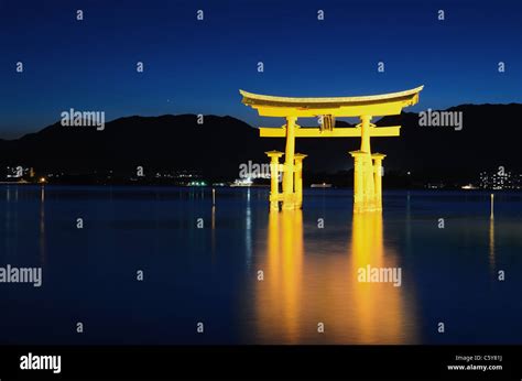 Miyajima Islands Famed Floating Otori Gate In Hiroshima Prefecture