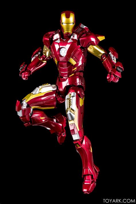 The mark v first appeared in iron man 2 and marks the first time that an iron man suit became portable. S.H. Figuarts Iron Man Mark VII In-Hand Gallery! - The ...