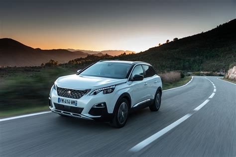 Новият suv peugeot 3008 hybrid съчетава мощност и финес с пълна гама технологии на борда, което допринася за уникалното изживяване зад волана. Essai Auto nouvelle Peugeot 3008 - Peugeot 3008 hybrid ...