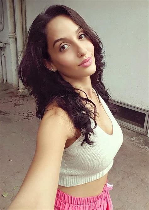 After nora's parents divorced, nora became the primary caregiver to her brother. Nora Fatehi Is Selfie Queen Looks Beautiful Even Without ...