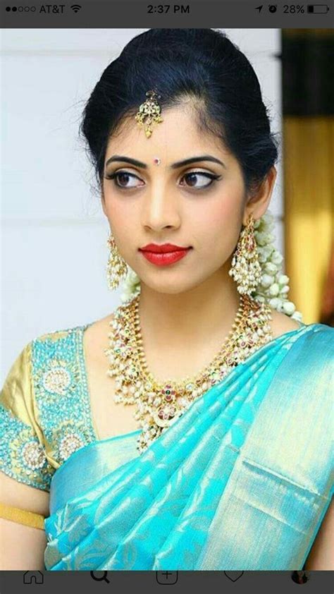 pin by sulagna sen on boundless beauty saree hairstyles south indian hairstyle indian bridal