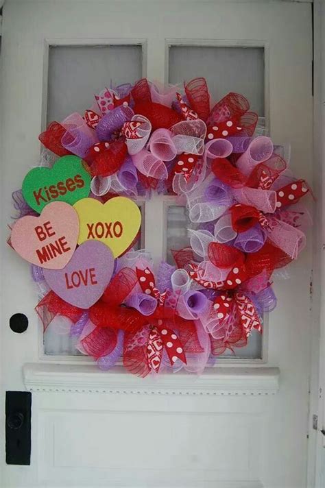 35 Cute Valentines Day Wreaths To Liven Up Your Front Door Wonder