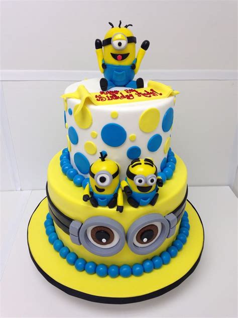 Pin By Arantza De Bidegain On Baby Cakes Minion Birthday Cake Minion