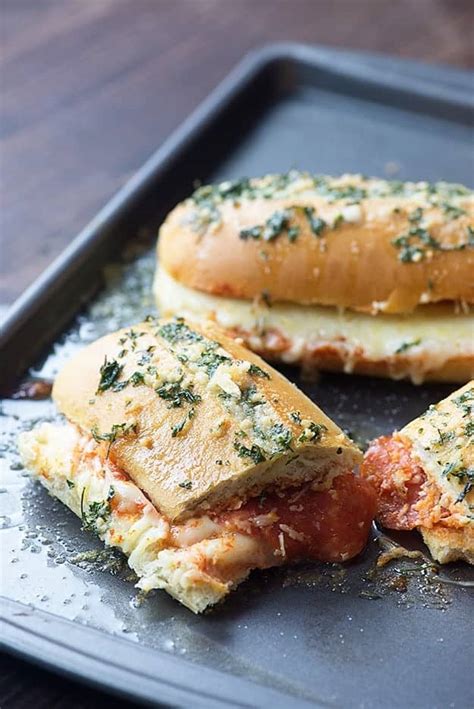 Garlic Pizza Bread — Buns In My Oven