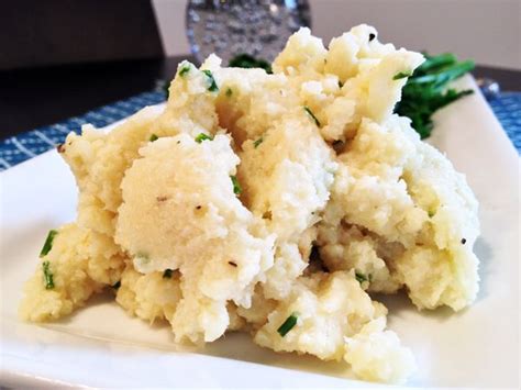 Mashed Cauliflower With Roasted Garlic And Chives Vegan Side Dishes