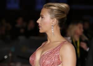 Scarlett Johansson Ee Ngiliz Akademisi Film D Lleri Nde Parl Yor Foto Raflar Plak Nl