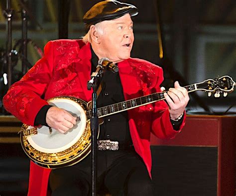 Country Guitar Virtuoso Hee Haw Star Roy Clark Dies At 85