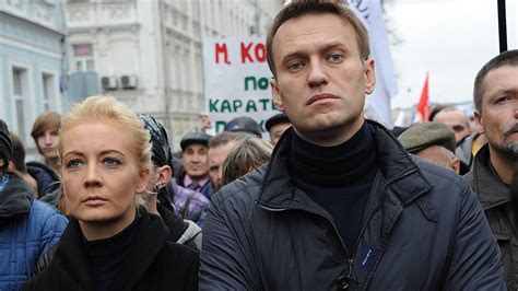Алексей навальный, без преувеличения, самый популярный оппозиционный политик в россии. Жена Навального назвала «трусом» главу Росгвардии - ЯПлакалъ