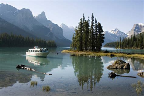 Maligne Lake Jasper National Park Alberta Canada To Do Canada