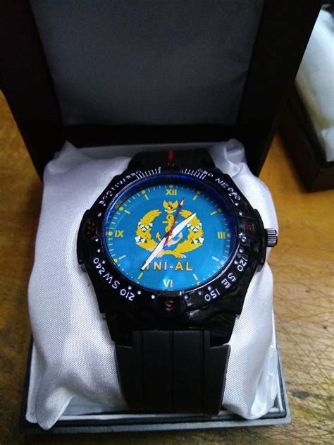 Check spelling or type a new query. Jual jam tangan logo korps ruber di lapak Vero vero510