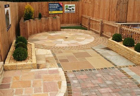 Examples Of Natural Stone Paving And Decorative Paving Circles In The