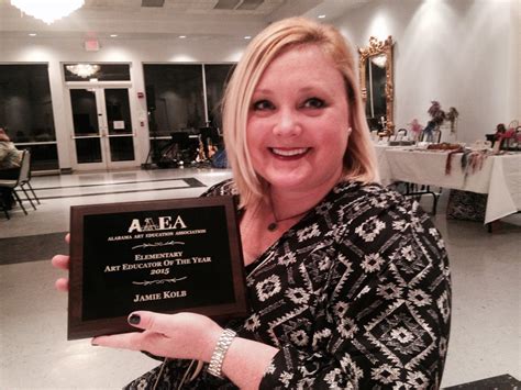 Vhew Teacher Wins State Art Educator Award