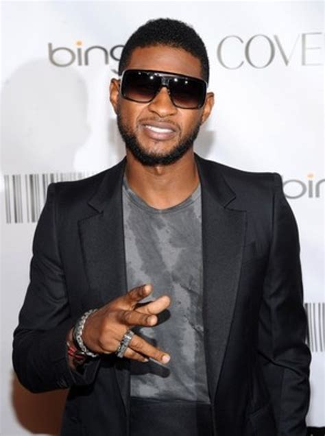 Usher terry raymond iv was born on october 14, 1978, in dallas, texas and raised in chattanooga, tennessee. Usher Gets Kicked In The Face By A Fan