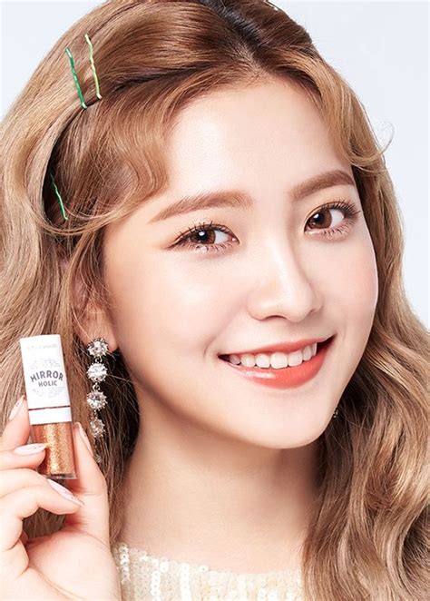Imgur The Magic Of The Internet Seulgi Korean Makeup Korean Beauty Irene Red Velvet Kim
