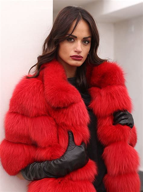 elsa fur coat jackets fashion down jackets moda fashion styles fashion illustrations fur