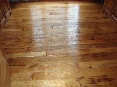 It comes from leftover lumber from an outdoor entryway i built. Reclaimed Wormy Chestnut Flooring (With images ...