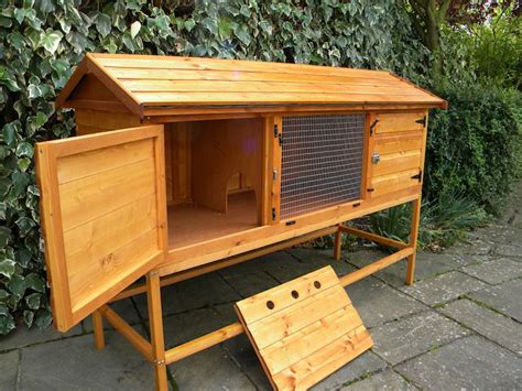 British Giant Hutch 6ft On Stand Wooden English Giant Rabbit Hutch