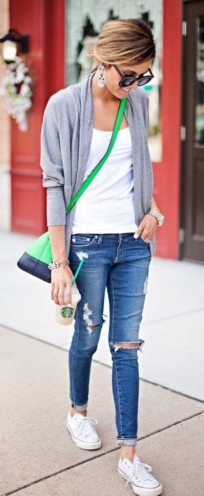 5 Cute And Practical Soccer Mom Outfits