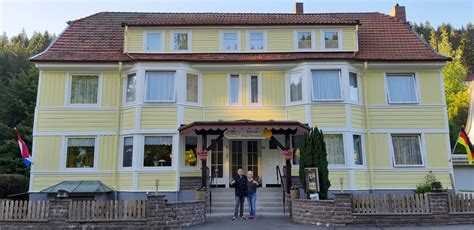 Sie wohnen mit familiärer betreuung auf dem hochplateau niederthai mit ausblick zu den ötztaler und stubaier alpen. Unsere Pension - Pension Haus Sonneck - Wildemann