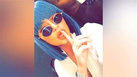 Kylie Jenner S Plumped Up Pout Looks Bigger Than Ever As She Shows Off Another New Look Mirror