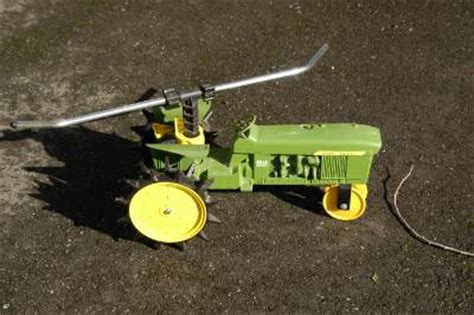 Sprinkler pumps, sprinkler pump produces the main driving force, inside the tank of. John Deere 4010 Diesel Tractor Traveling Yard / Lawn Water ...