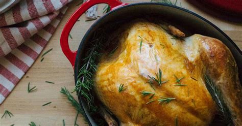 Dutch ovens can sauté, deep fry and braise like no one's business, so they practically do the cooking for us. Simple Roast Turkey in a Dutch Oven | Lodge Cast Iron