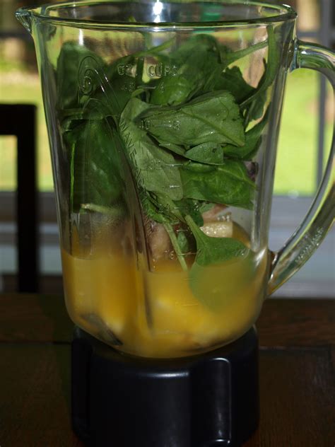 Pineapple Spinach Smoothie - Life In Pleasantville