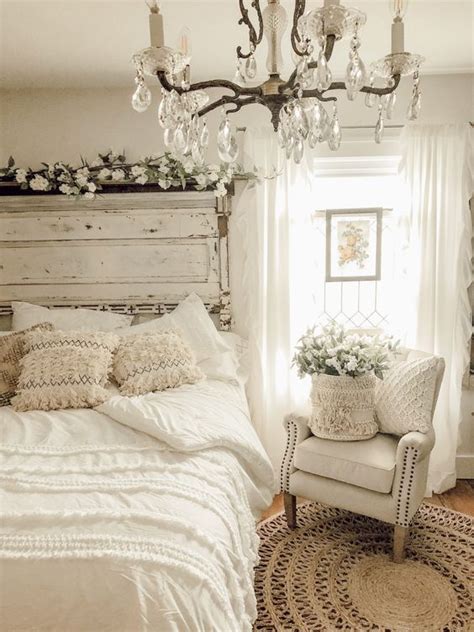 22 Dream Farmhouse Bedroom Ideas Obsigen