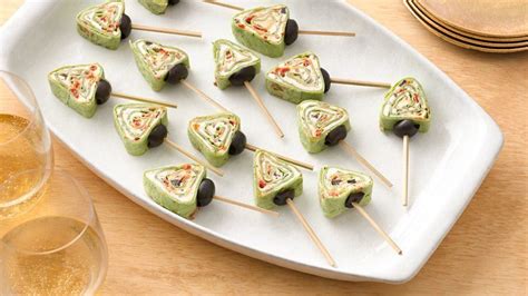 Planning the christmas dinner menu? Christmas Tree Roll-Ups recipe from Betty Crocker