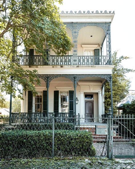 See reviews and photos of garden district, new orleans (louisiana) on tripadvisor. 2,378 Likes, 22 Comments - Valerie Esparza | New Orleans ...