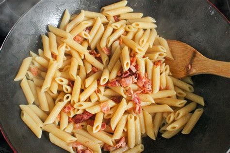 Featuring bacon (or pancetta) with plenty of parmesan, this recipe takes only 30 minutes to prepare from start to finish! Easy Pasta Carbonara - Delicious on a Dime