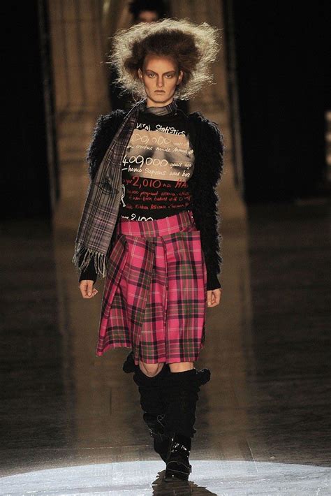 Vivienne Westwood Fall 2010 Ready To Wear Collection Runway Looks