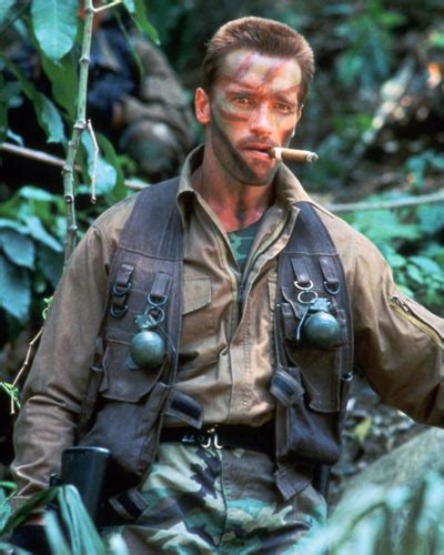 Американский самолет был сбит партизанами в южной америке. Schwarzenegger, Arnold Predator photo