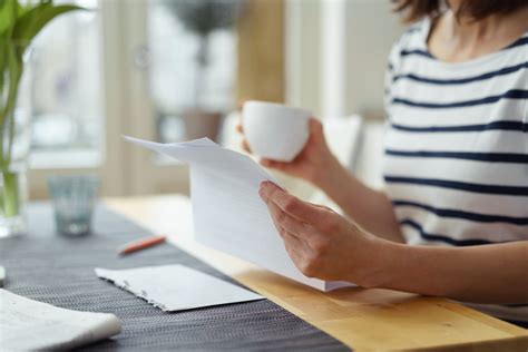 Equivalent to a deverbal of adresser. Imprimé sans adresse, courrier adressé : quelle efficacité