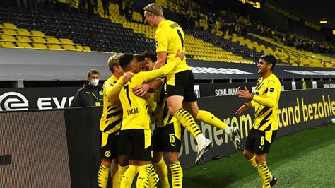 Find the latest borussia dortmund news, transfers, rumors, signings and more, brought to you by the insider fans and analysts at bvb buzz. Fußball-Bundesliga: Borussia Dortmund - Schalke 04 - ZDFheute