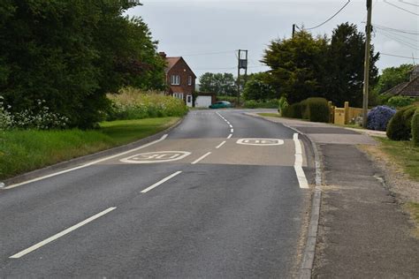 Sea Rd © N Chadwick Geograph Britain And Ireland