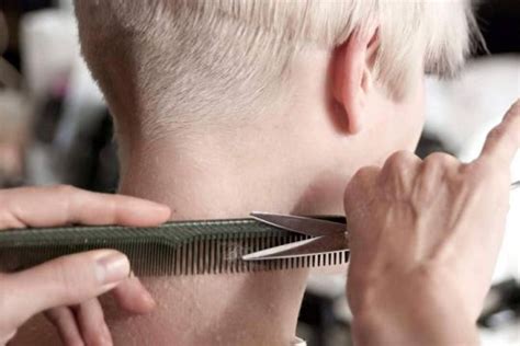 Scissor Over Comb Taper Neueste Technik