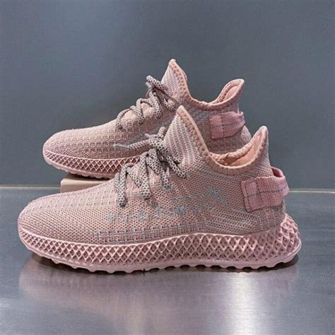 Spring And Summer 2021 New Breathable Knitted Womens Shoes Wowelo