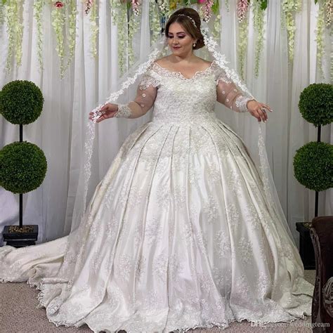 hot sale lace plus size ball gown wedding dresses v neck beaded long sleeves bridal gowns sweep