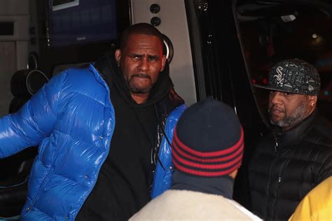 R Kelly Arrested On Criminal Sexual Abuse Charges Spin