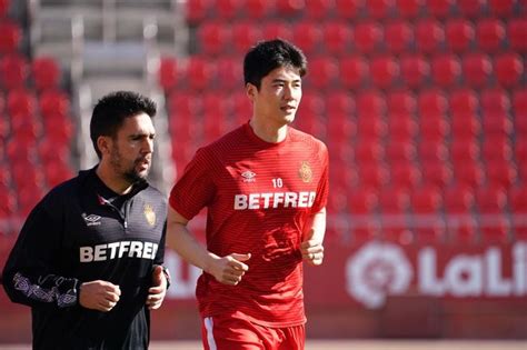 기성용 4 78 74 11. '기성용 데뷔' 마요르카, 에이바르전 2-1 승...구보 결승골 - 조선 ...