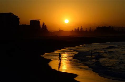 Paul Griffiths Sunset At Kirra Beach Qld Sunset Beach Local Sunrise Sunset